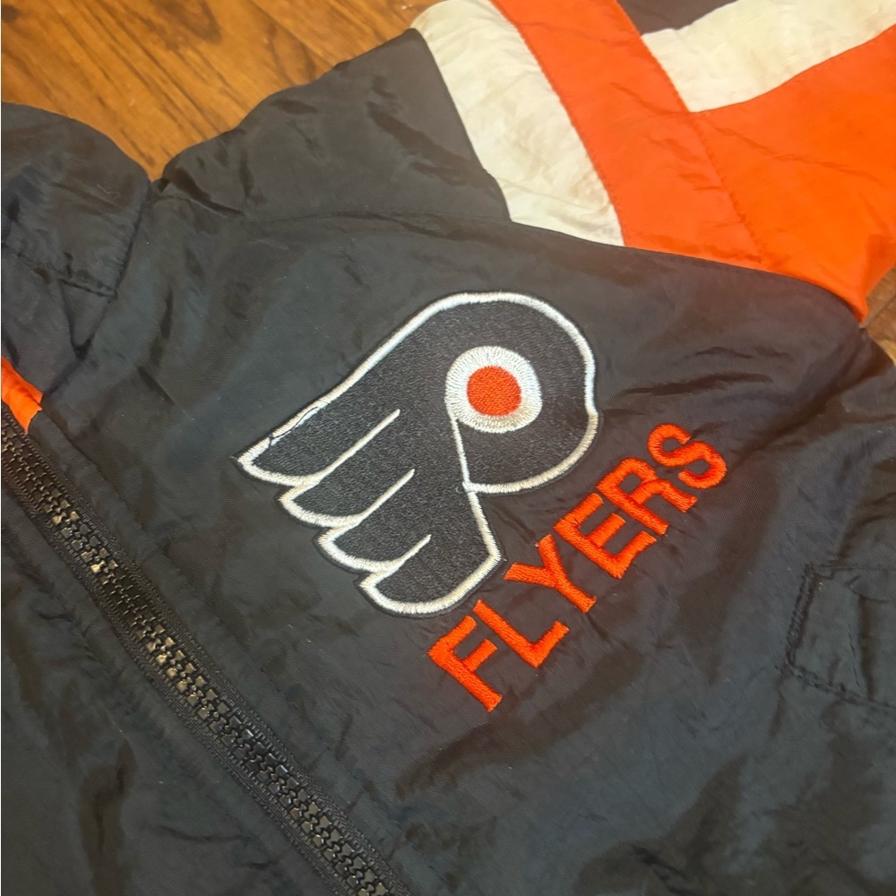 Vintage Philadelphia Flyers Toddler Puffer Jacket – 12M - Picture 2 of 10